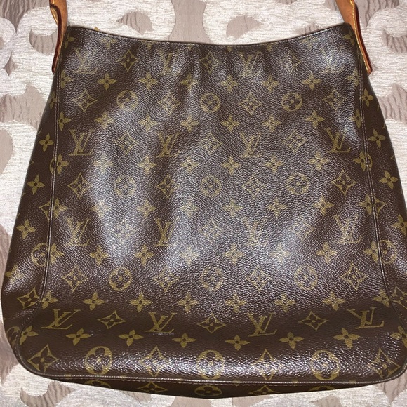 Authentic Louis Vuitton Looping GM - Picture 4 of 8